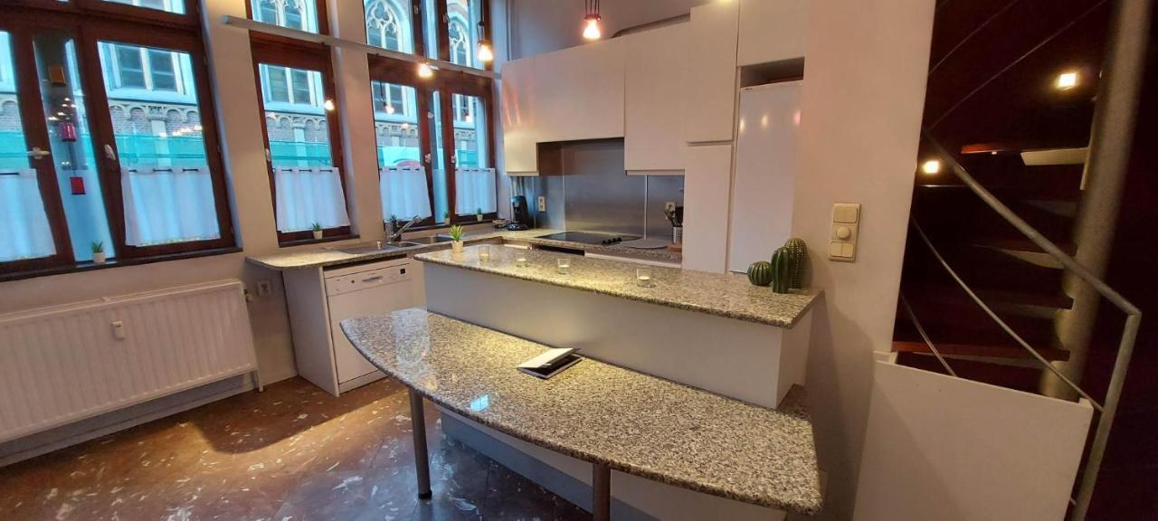 Duplex 2 Chambres Situe Au Centre Du Coeur Historique De Liège Dış mekan fotoğraf